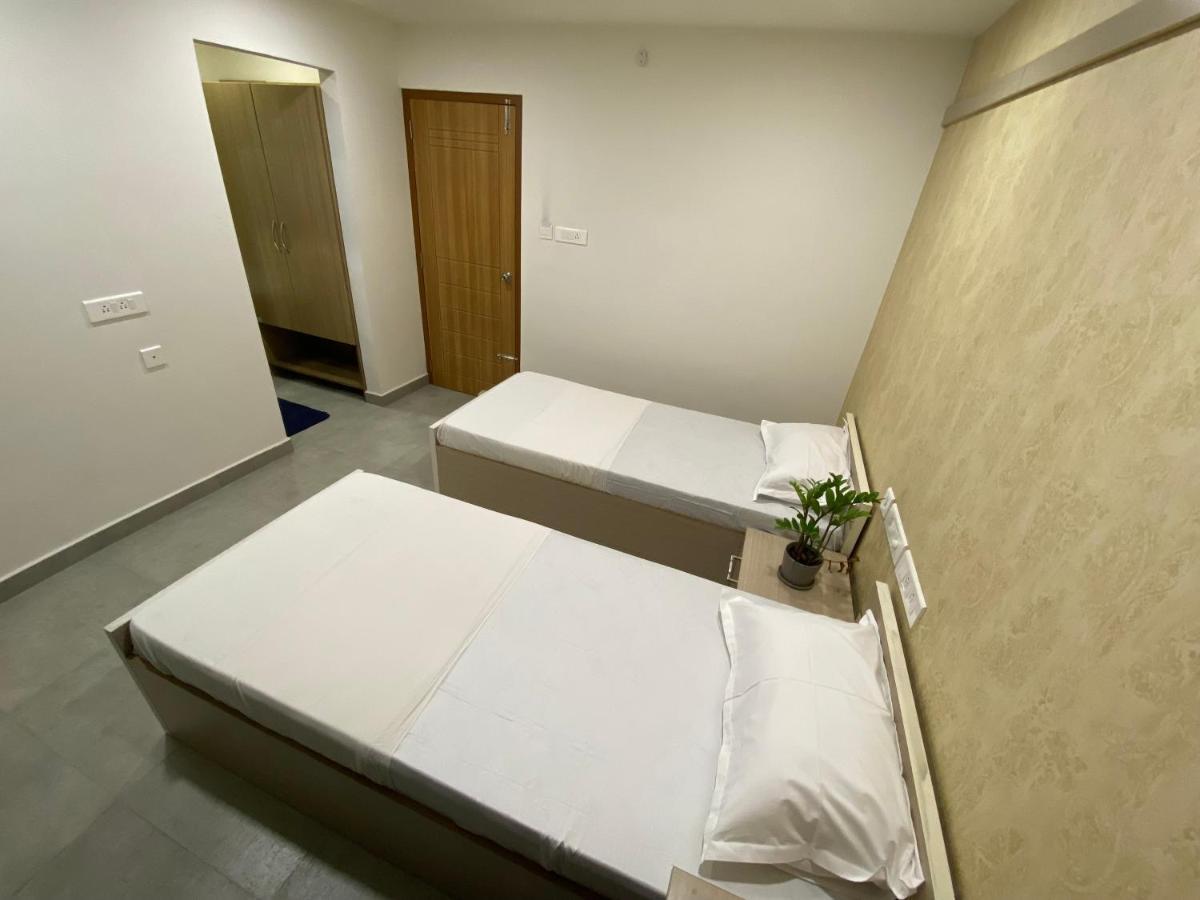 Karippals Inn كوتايم المظهر الخارجي الصورة