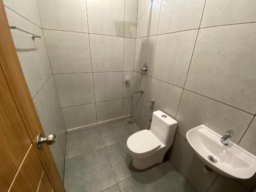 Karippals Inn كوتايم المظهر الخارجي الصورة
